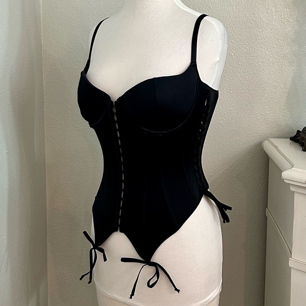 2005 Victoria's Secret Vintage Black Corset Top Size 36C